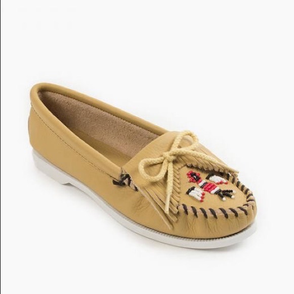 [SOLD] NWOT Thunderbird boat moccasins in natural - Picture 1 of 4